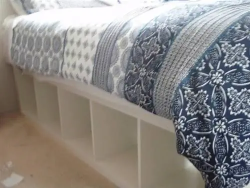 DIY EXPEDIT RE-PURPOSED AS BED FRAME FOR MAXIMUM STORAGE