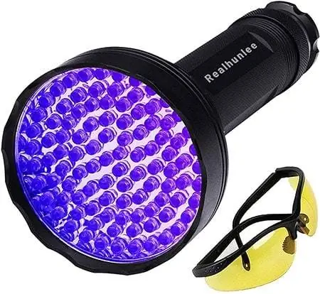 Lampe de poche UV à lumière noire, super lumineuse 100 LED pour animal de compagnie, chien, chat, détecteur d'urine pour taches d'urine d'animaux, lampe de poche à lumière noire professionnelle avec lunettes de soleil UV pour la chasse aux scorpions