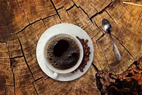 kopi di atas meja