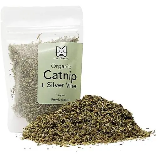 Catnip Organik Munchiecat dengan Silvervine (1)