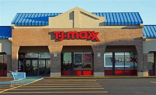 Povoluje TJ Maxx psy? (Aktualizace z roku 2023)