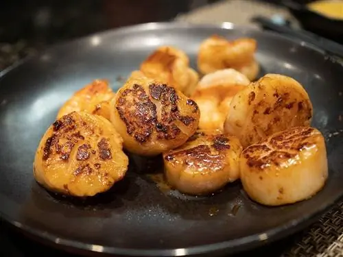 მოხარშული scallops