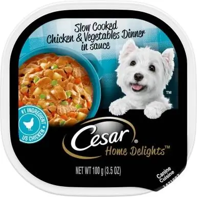 Cesar Home Menikmati Makan Malam Ayam & Sayur-sayuran yang Dimasak Lambat dalam Dulang Makanan Anjing Sos