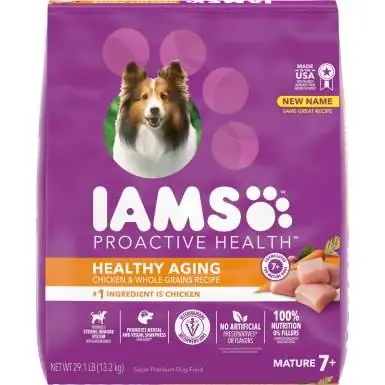 Iams sog'lom qarish etuk va katta zotli haqiqiy tovuqli quruq it yemi bilan