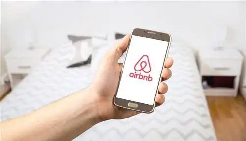 هل تسمح Airbnb بالحيوانات الأليفة؟ وأوضح سياسة الحيوانات الأليفة واللوائح