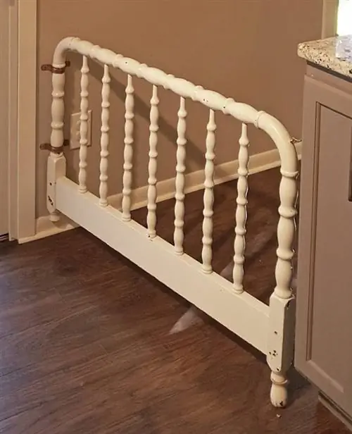 Хувцасны_чимэг_модны_толгойноос DIY_Baby_Gate