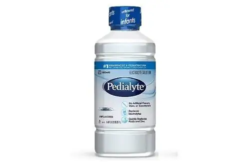 Vai suņi var dzert Pedialyte? Lietojumi, fakti & Drošības rokasgrāmata