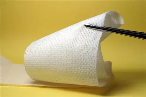 gauze bandage nrog tweezers