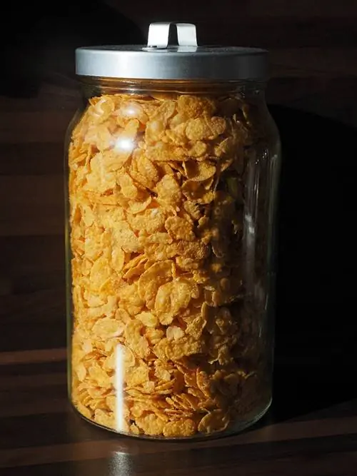 un pot de corn flakes