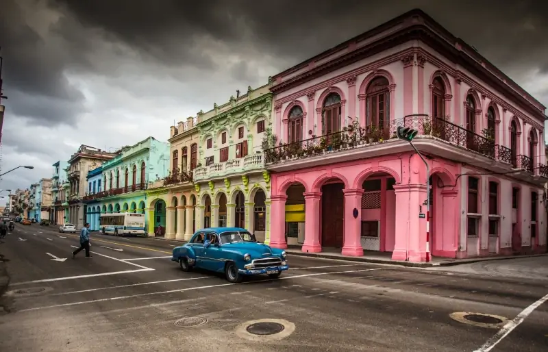 một dãy tòa nhà ở Havana, Cuba