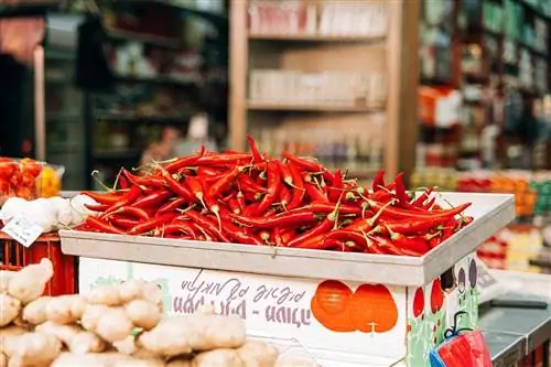 piments sur le marché