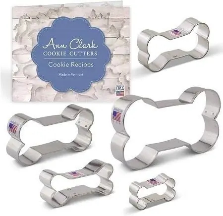 2Ann Clark Cookie Cutters ባለ 5-ቁራጭ የውሻ አጥንት እና ብስኩት ኩኪ ቆራጭ